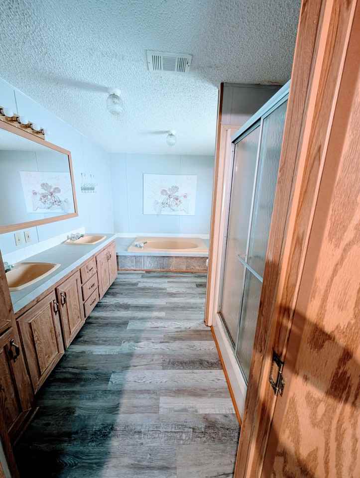 3224 Southeast 35th Avenue - Photo 3 of 36
