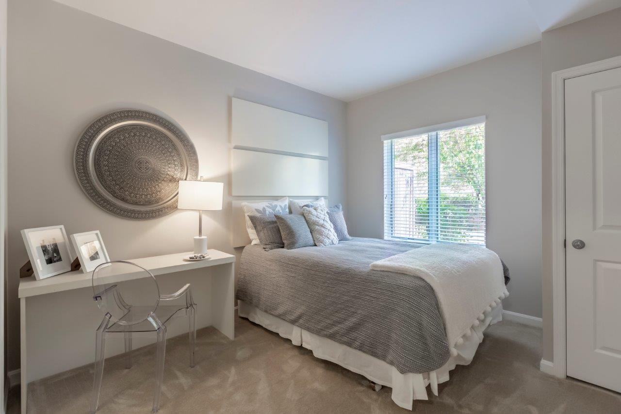 Nobe Market - Photo 3 of 50