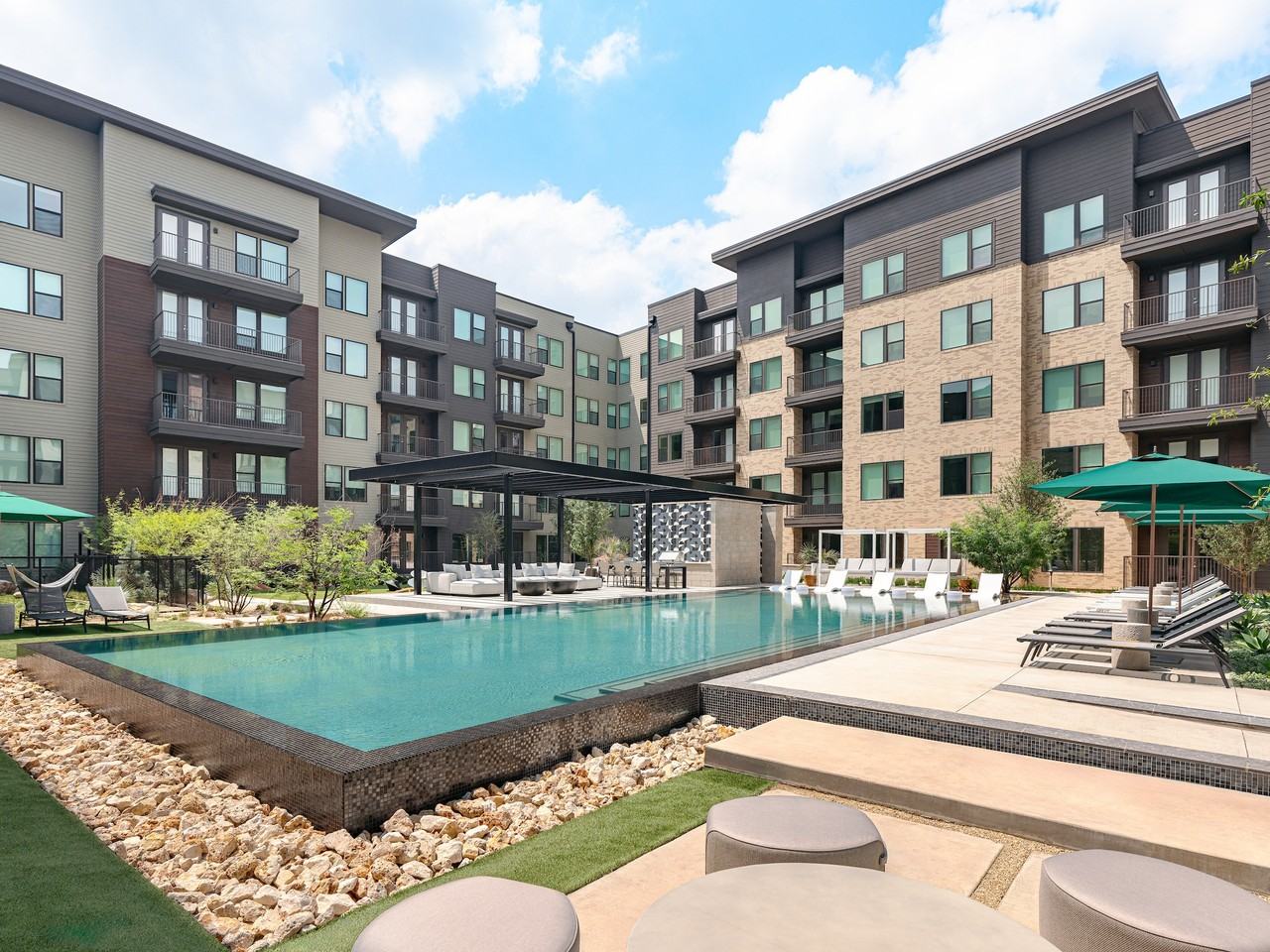 Revolve ATX - Photo 3 of 31