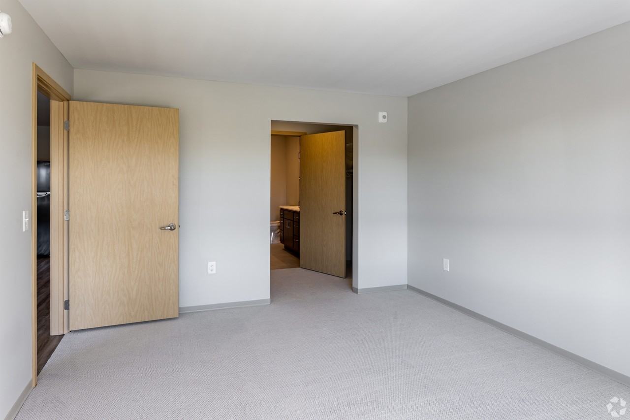 Goldenrod Glen Senior Apartments - Photo 4 of 16