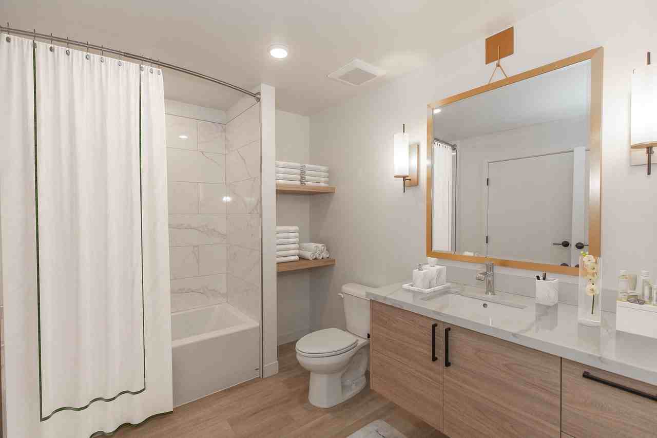 Penrose - Photo 7 of 30