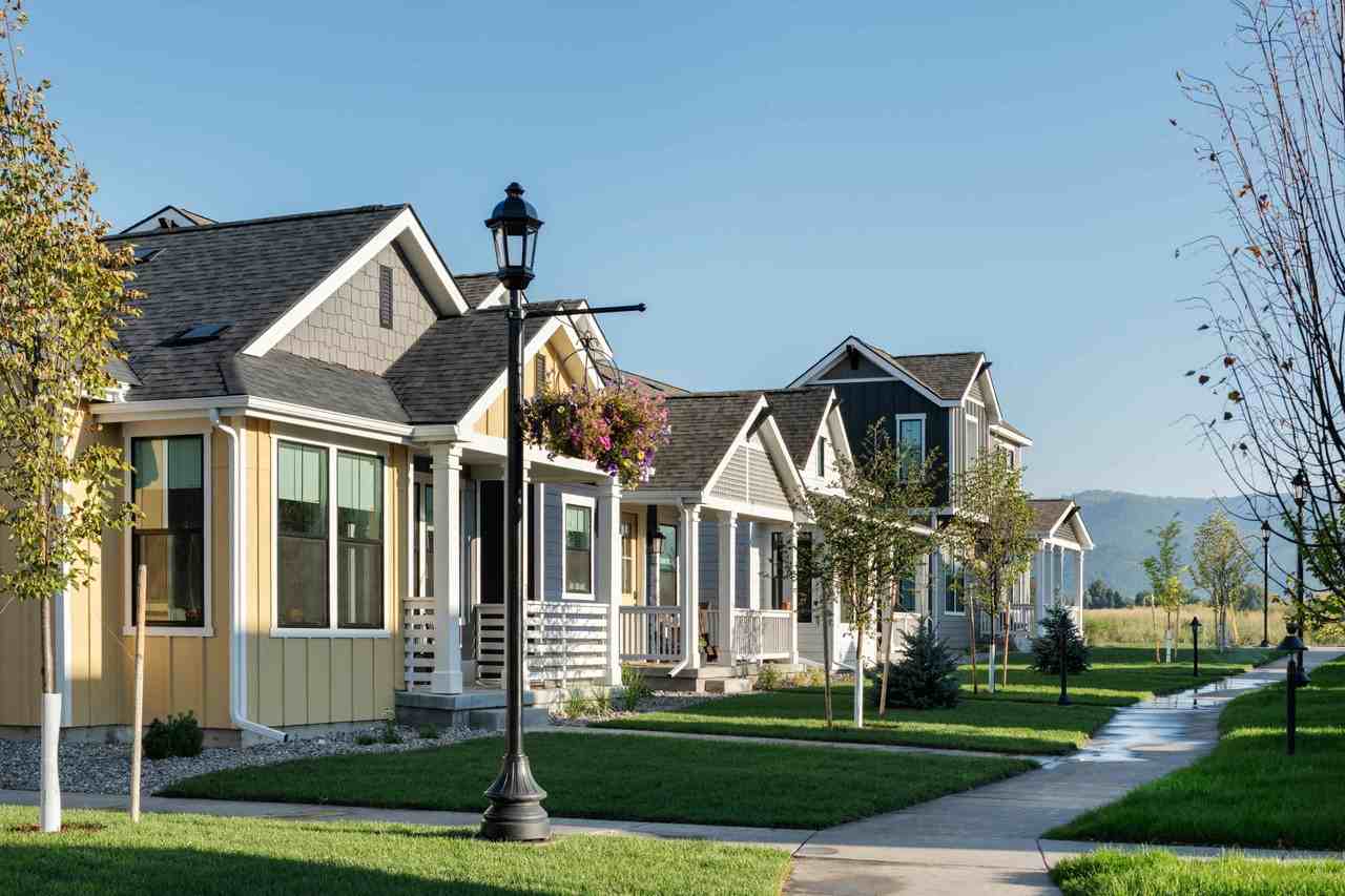 The Cottages - Photo 3 of 27