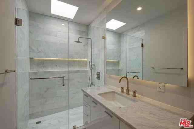 12320 Montana Ave #304 - Photo 3 of 8