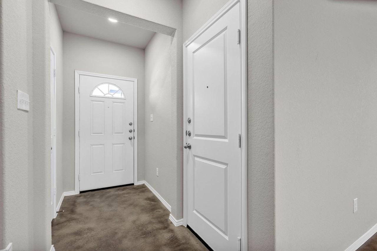 9903 Grove Mist - Photo 2 of 6