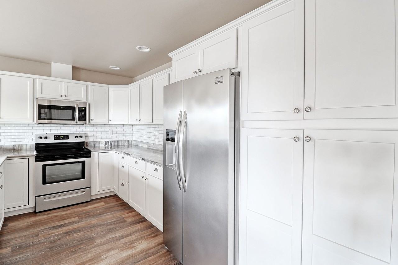 45 Ne Melrose Dr - Photo 5 of 15