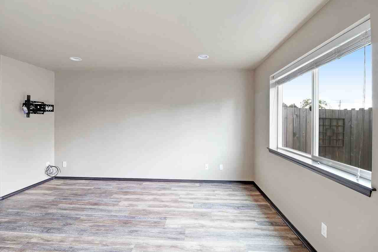45 Ne Melrose Dr - Photo 6 of 15