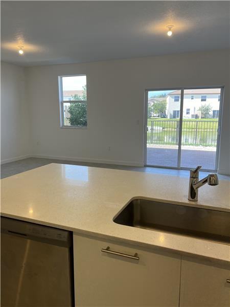 12624 Nw 22nd Pl - Photo 2 of 15