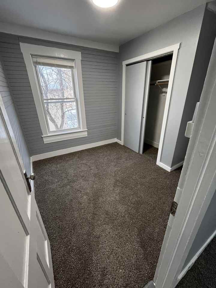 141 Summer St #17A - Photo 3 of 15