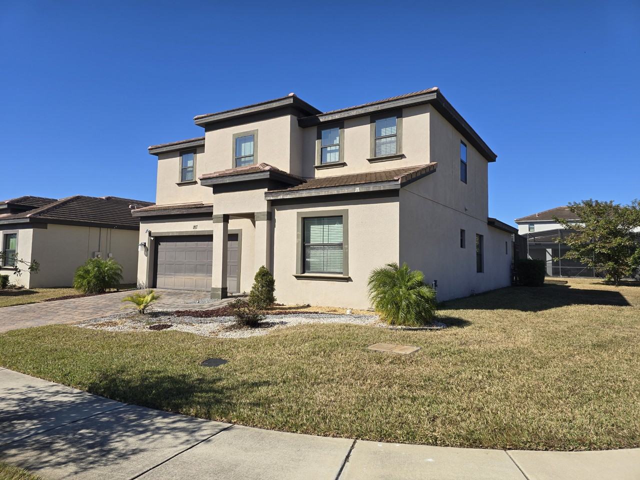 187 Brooke'S Pl #NA - Photo 2 of 15