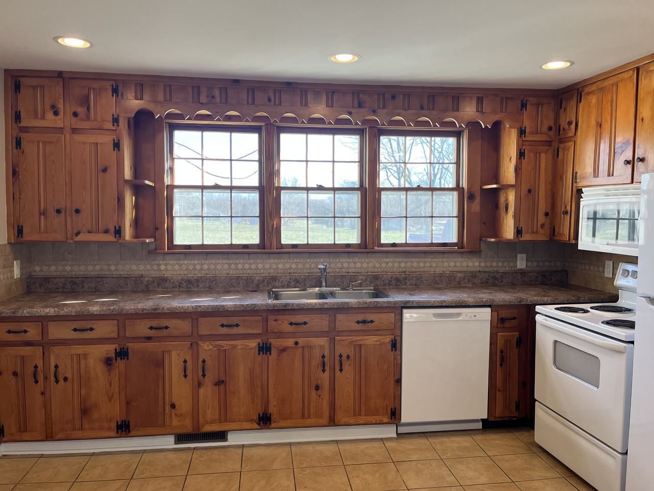 3929 Old Clarksville Pike #NA - Photo 3 of 15