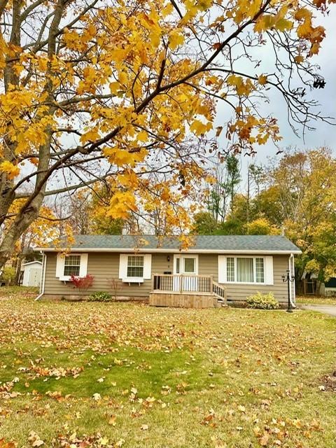 6 Macmillan Cres #1 - Photo 2 of 18