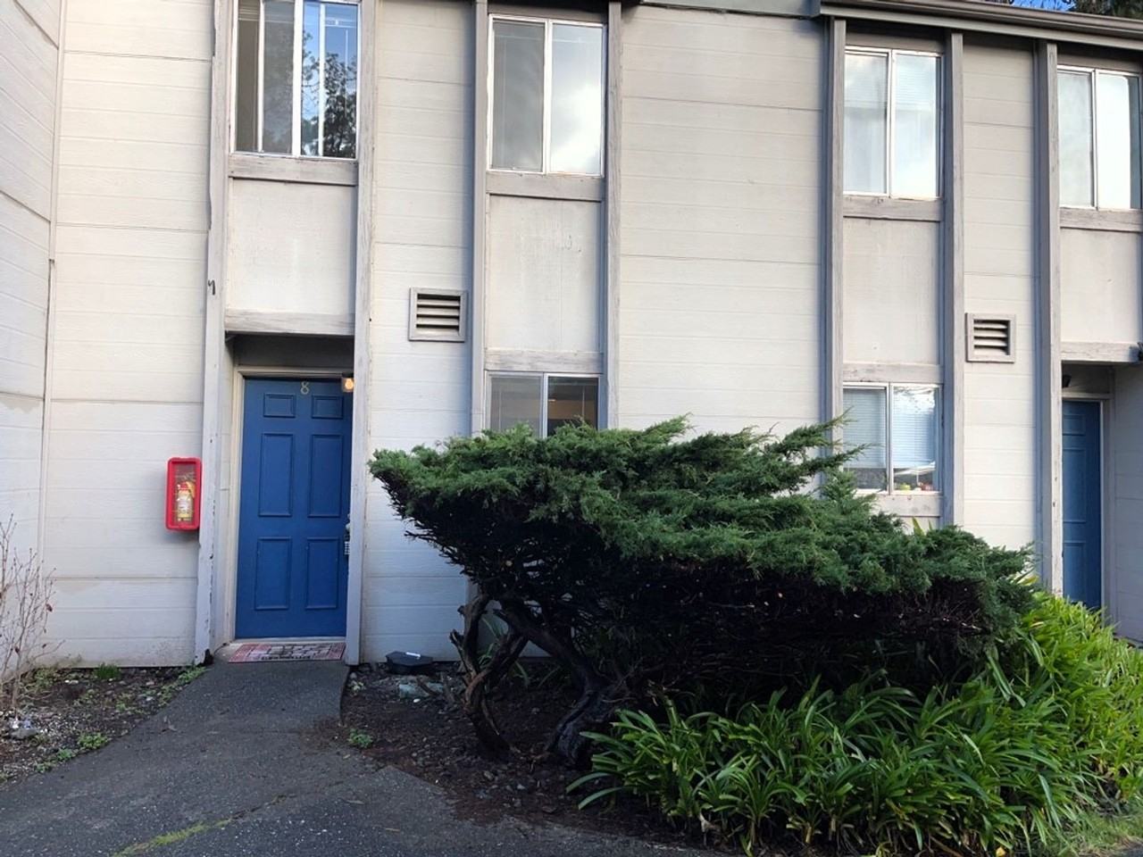 841 Bayside Rd - Photo 2 of 13