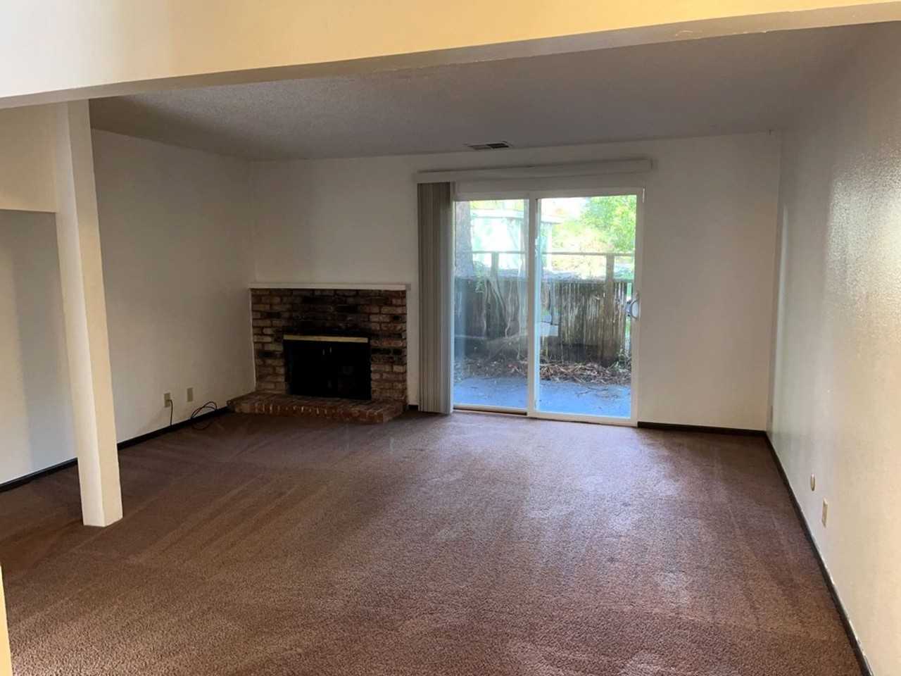 841 Bayside Rd - Photo 4 of 13