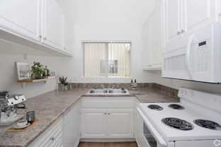 23731 Mariner Dr - Photo 1 of 1