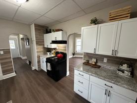 1027 Columbia St - Photo 1 of 1