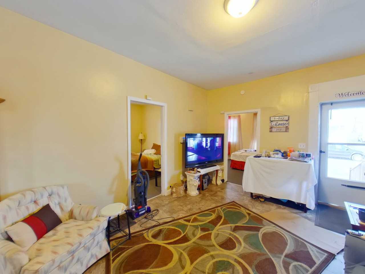 165 Cady St - Photo 3 of 13