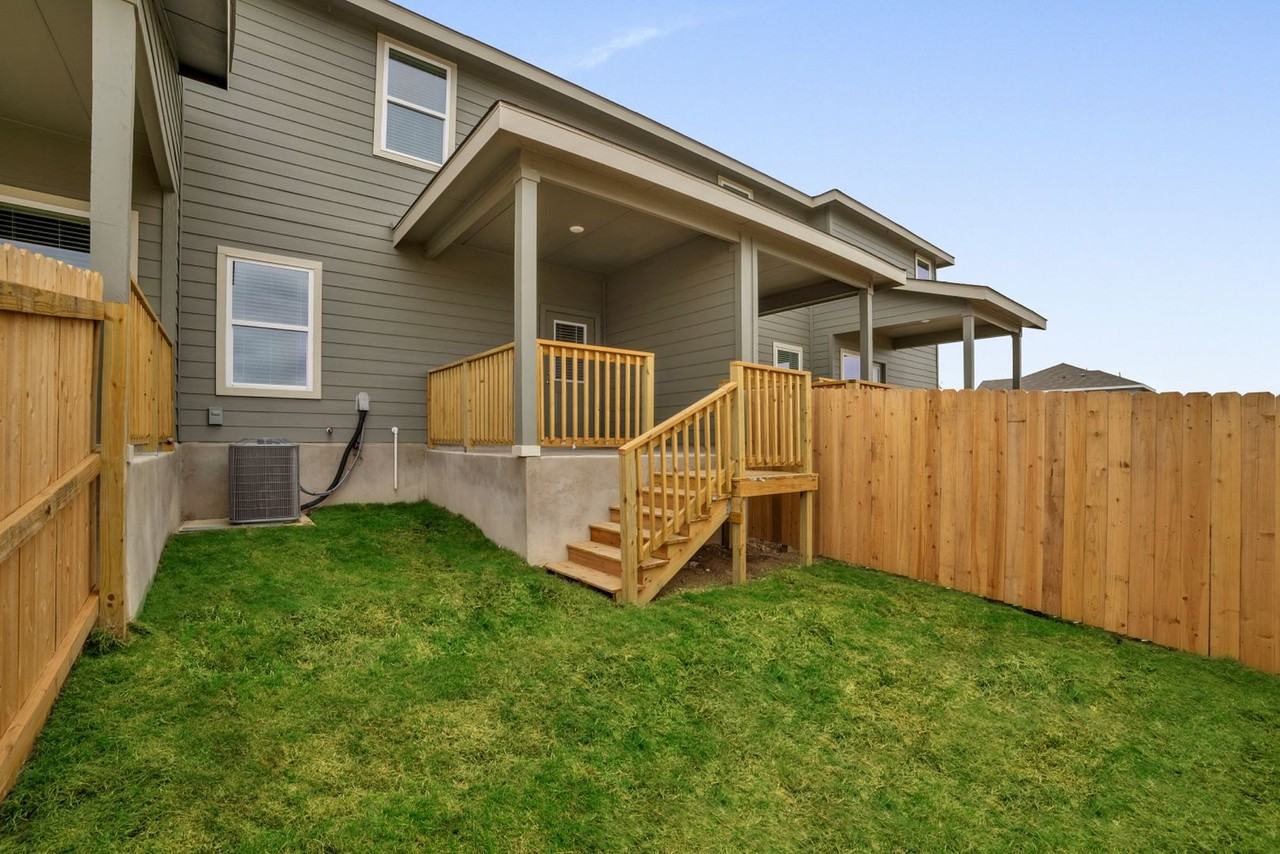 511 Ryan Xing - Photo 3 of 16