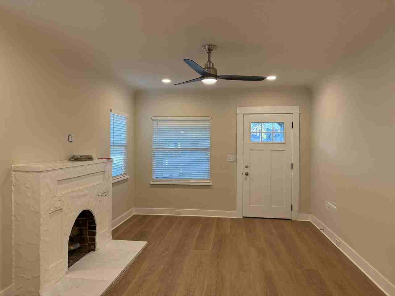 509 Sierra Blvd - Photo 3 of 14