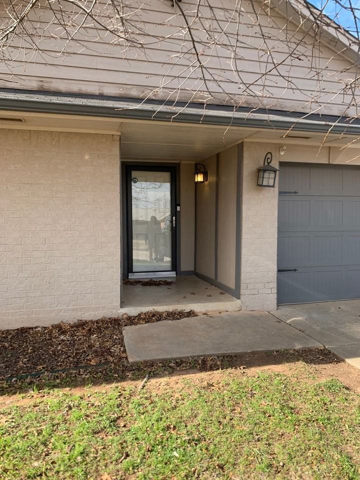 517 Post Oak Ln - Photo 3 of 45