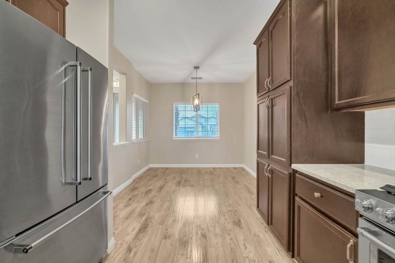 2206 Shady Creek Rd - Photo 6 of 28