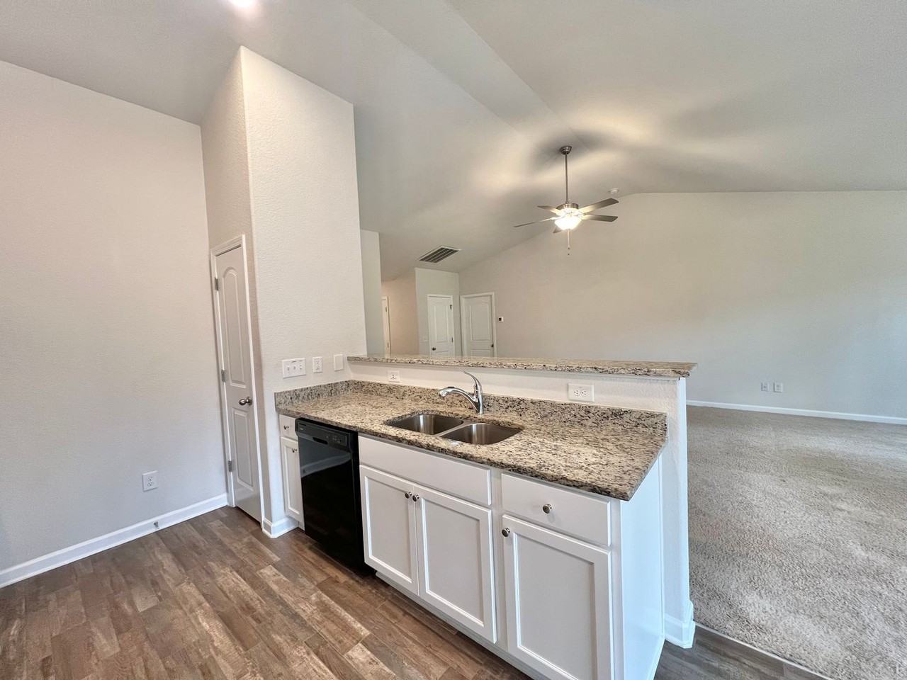 312 Rustling Way - Photo 7 of 26