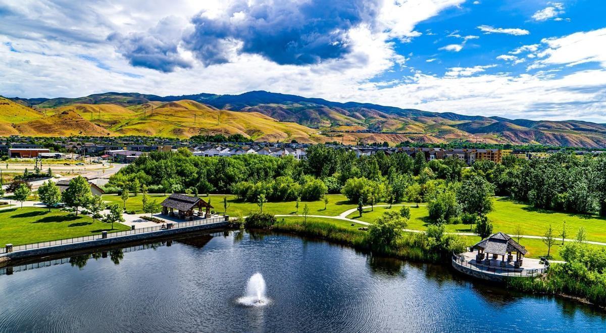 3469 S Old Hickory Way