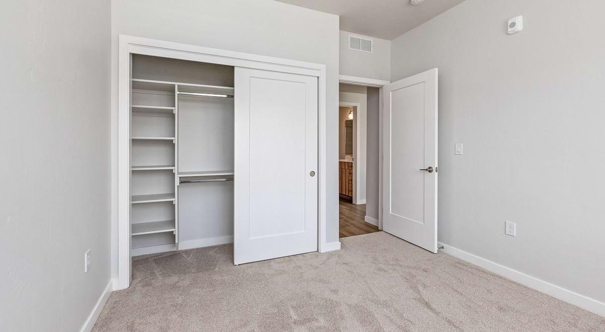 3469 S Old Hickory Way