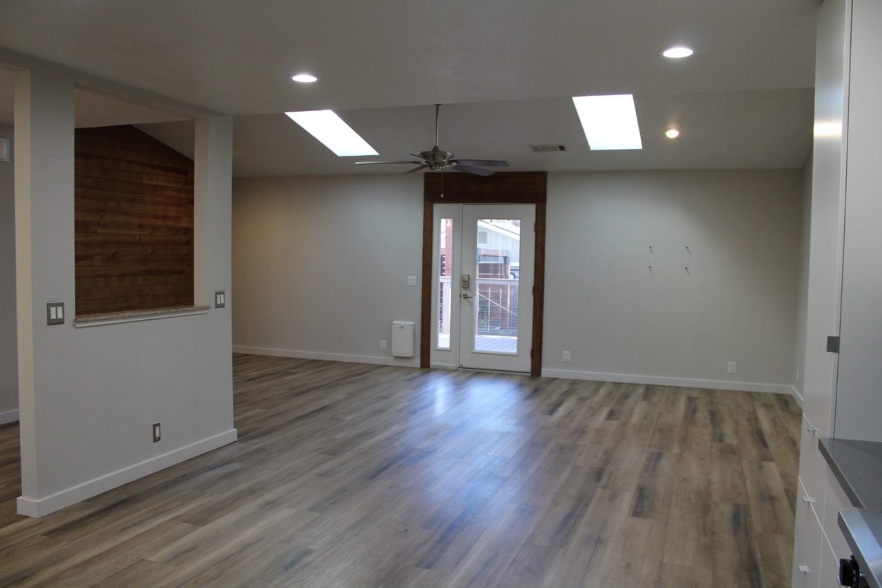 2620 Wentworth Rd - Photo 5 of 12