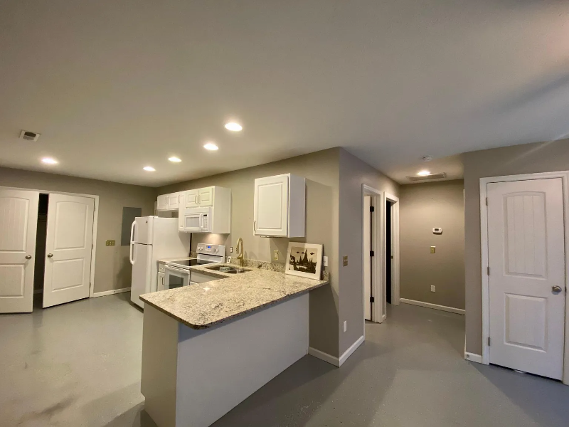 3852 Youngstown Rd - Photo 3 of 14