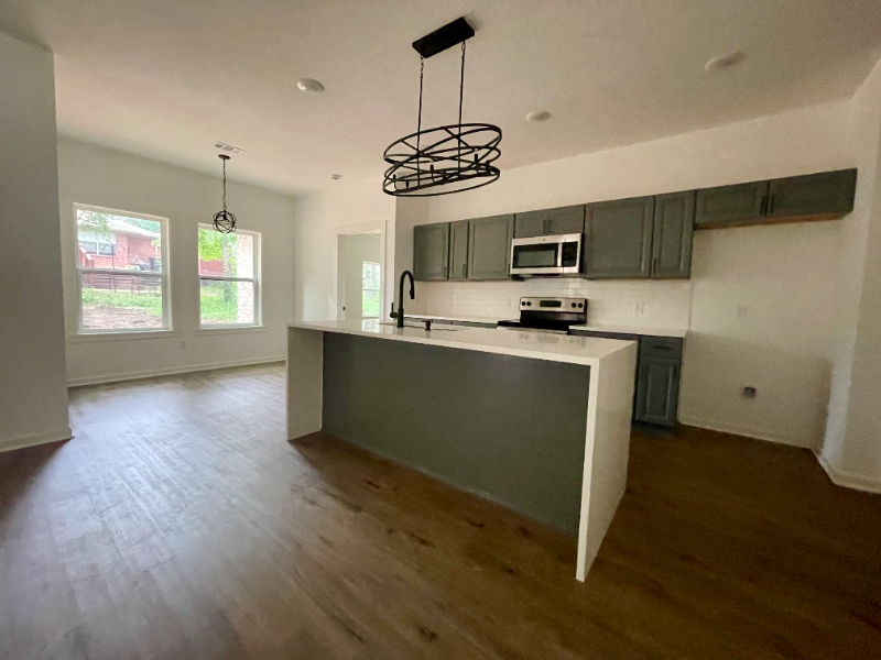 18682 Porsche Dr - Photo 6 of 19