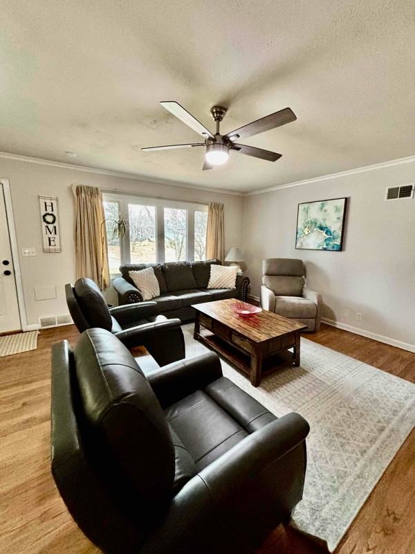 1606 N 60th St - Photo 5 of 27