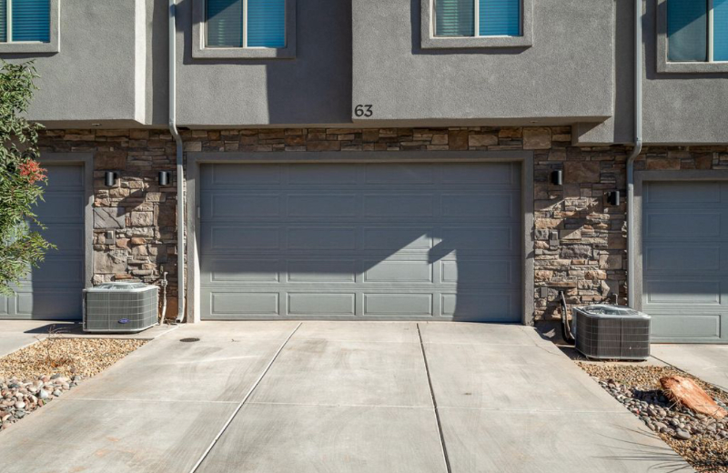 350 W Old Highway #63 - Photo 2 of 20