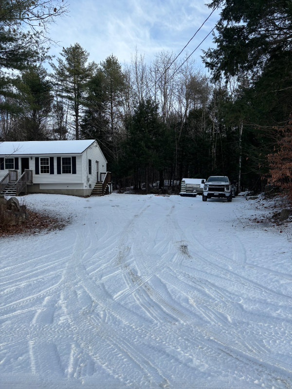 38 Springer Dr - Photo 4 of 18