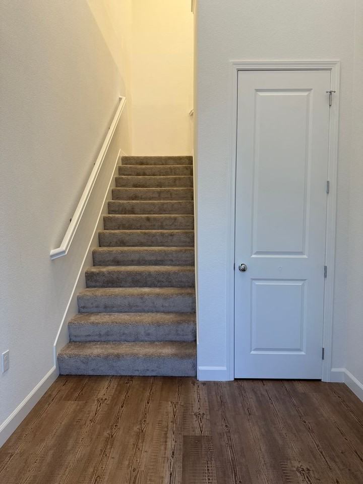 2402 Shore Vis - Photo 6 of 40