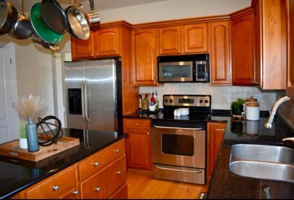 5229 Stapleton Dr #NA - Photo 6 of 18