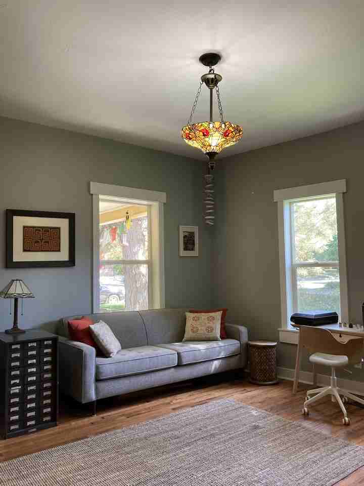 1046 S Windsor St - Photo 2 of 7