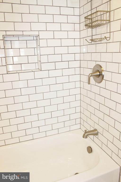 2055 S Lincoln St #2055 - Photo 5 of 27