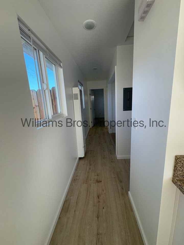 1649 N Western Ave #A - Photo 2 of 10
