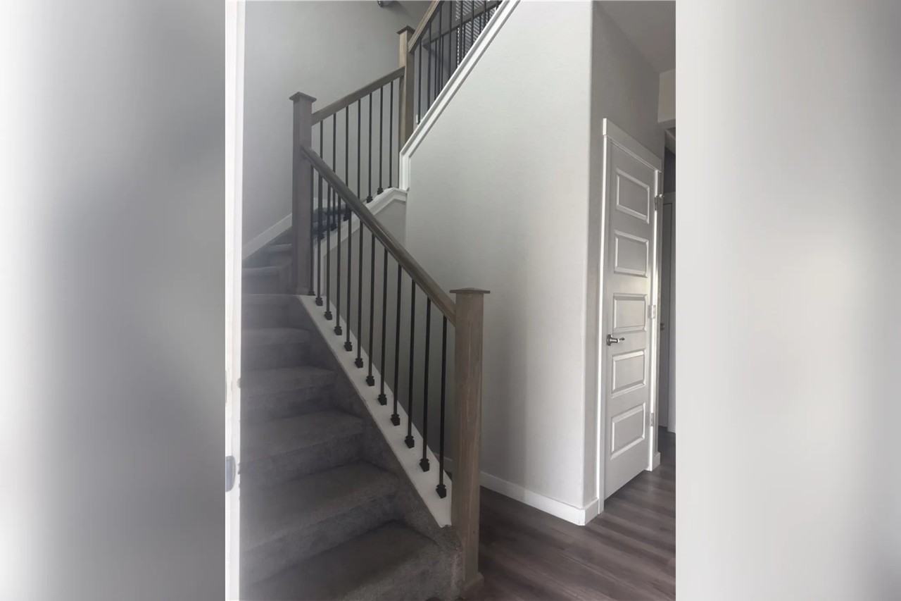 163 Sabin Way - Photo 2 of 24