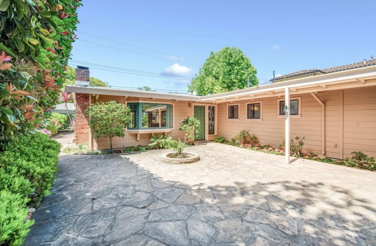 822 Rorke Way - Photo 2 of 18