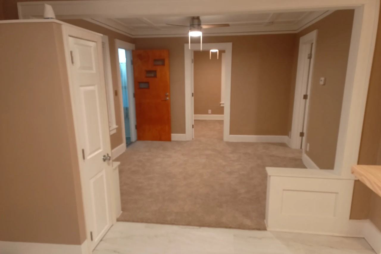 1210 Oak Park Ave - Photo 2 of 11