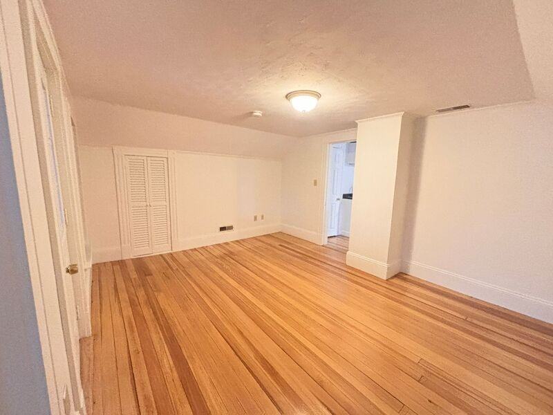 11 Fowler St #3 - Photo 4 of 8