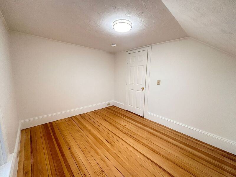 11 Fowler St #3 - Photo 5 of 8