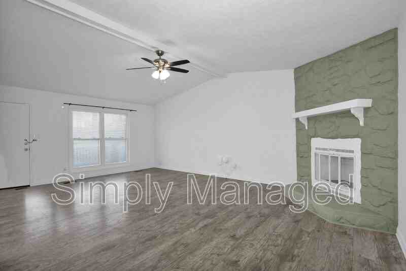 7020 Pantego Dr - Photo 6 of 33