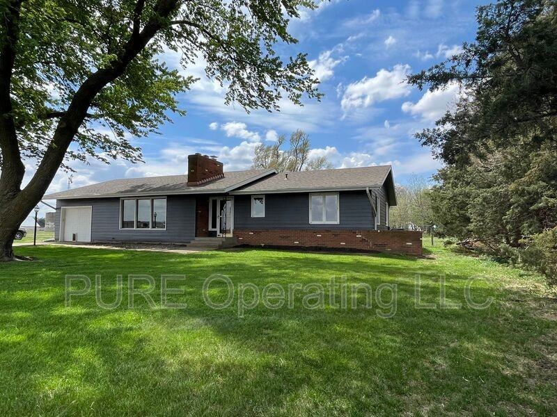 1029 County Rd E - Photo 2 of 32