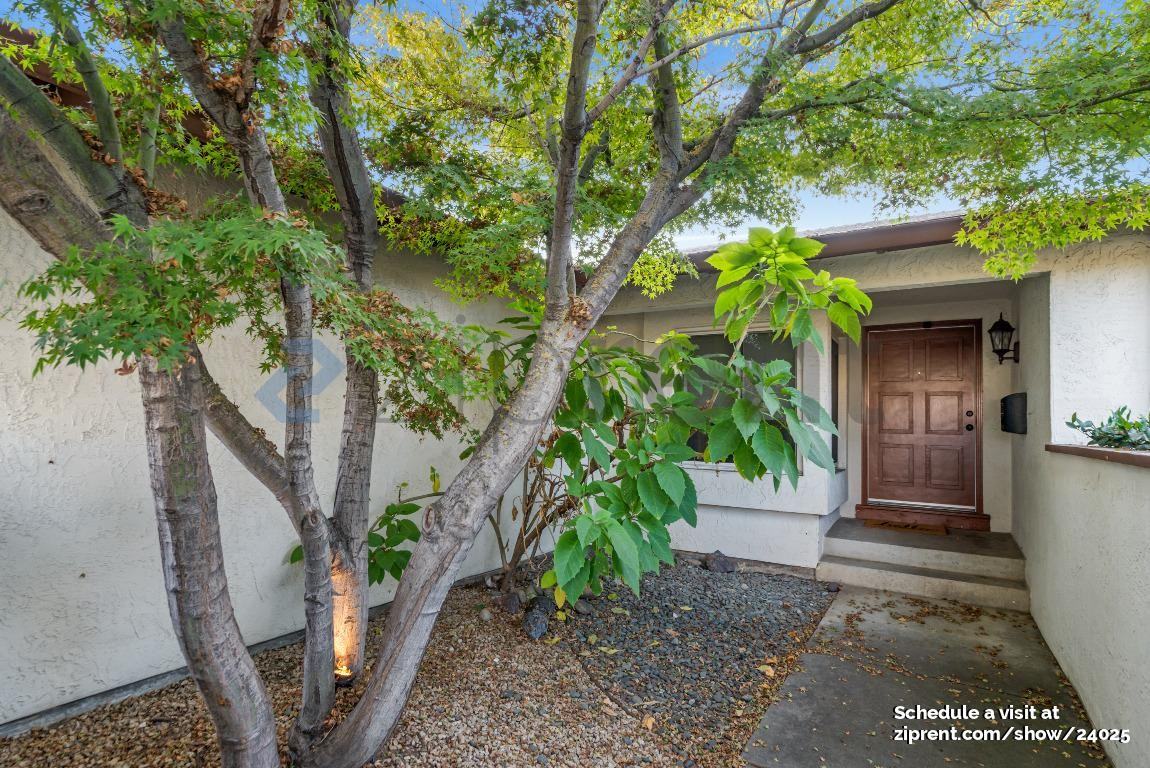 5047 Pearl Ave - Photo 4 of 32