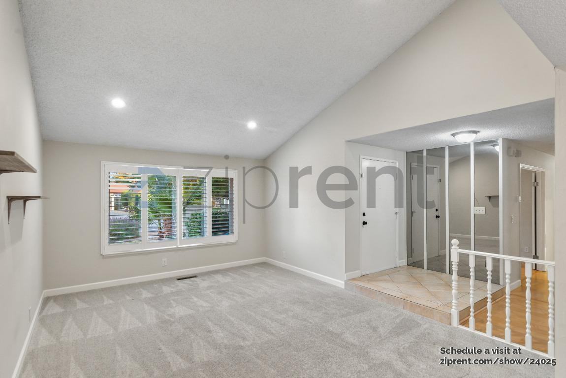 5047 Pearl Ave - Photo 6 of 32