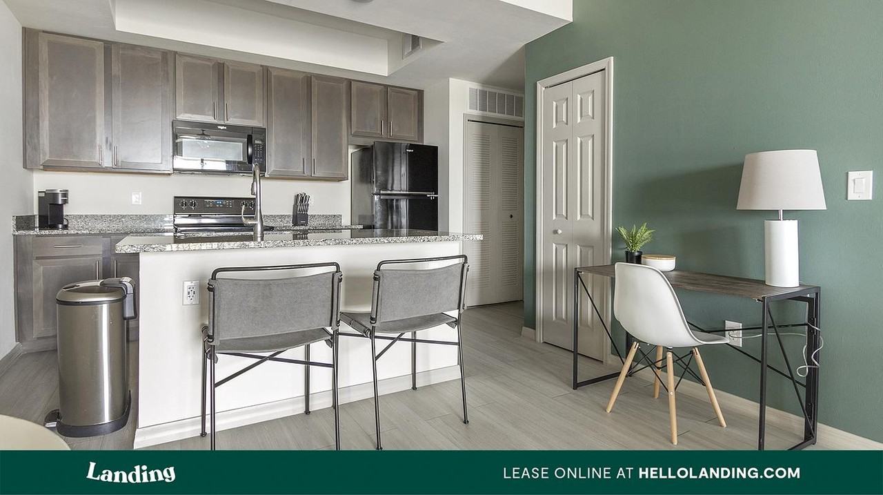 4985 Eastwood Greens St - Photo 3 of 50