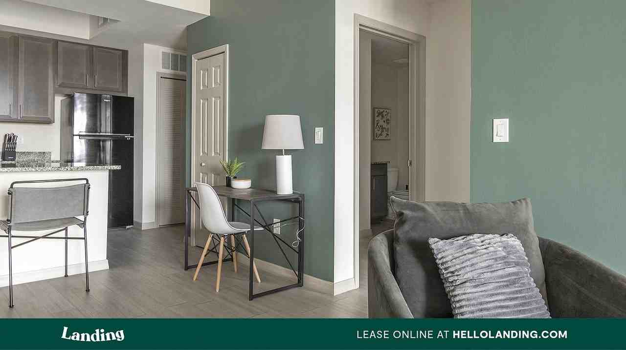 4985 Eastwood Greens St - Photo 4 of 50