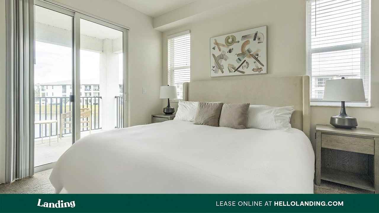 4985 Eastwood Greens St - Photo 3 of 50